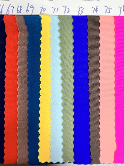 DG-BT 再生錦綸啞光萊卡 成分：82%再生錦綸 18%氨綸  克重：180g/㎡ 幅寬150CM 細節-6